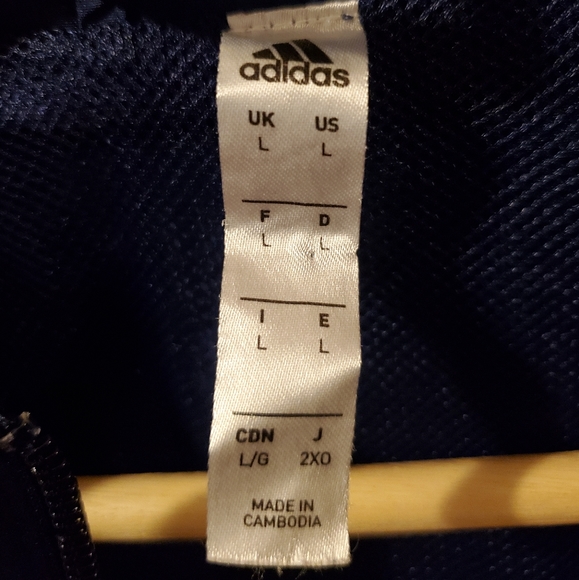 Excellent condition Adidas lightweight blue mesh lined jacket Large - Picture 7 of 7